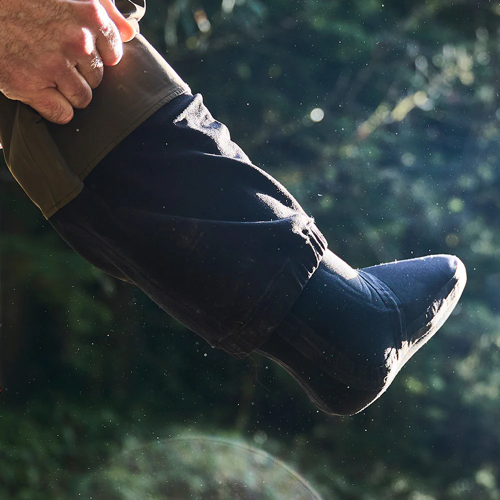 Grundens_Boundary_Stockingfoot_Wader_Lifestyle_8