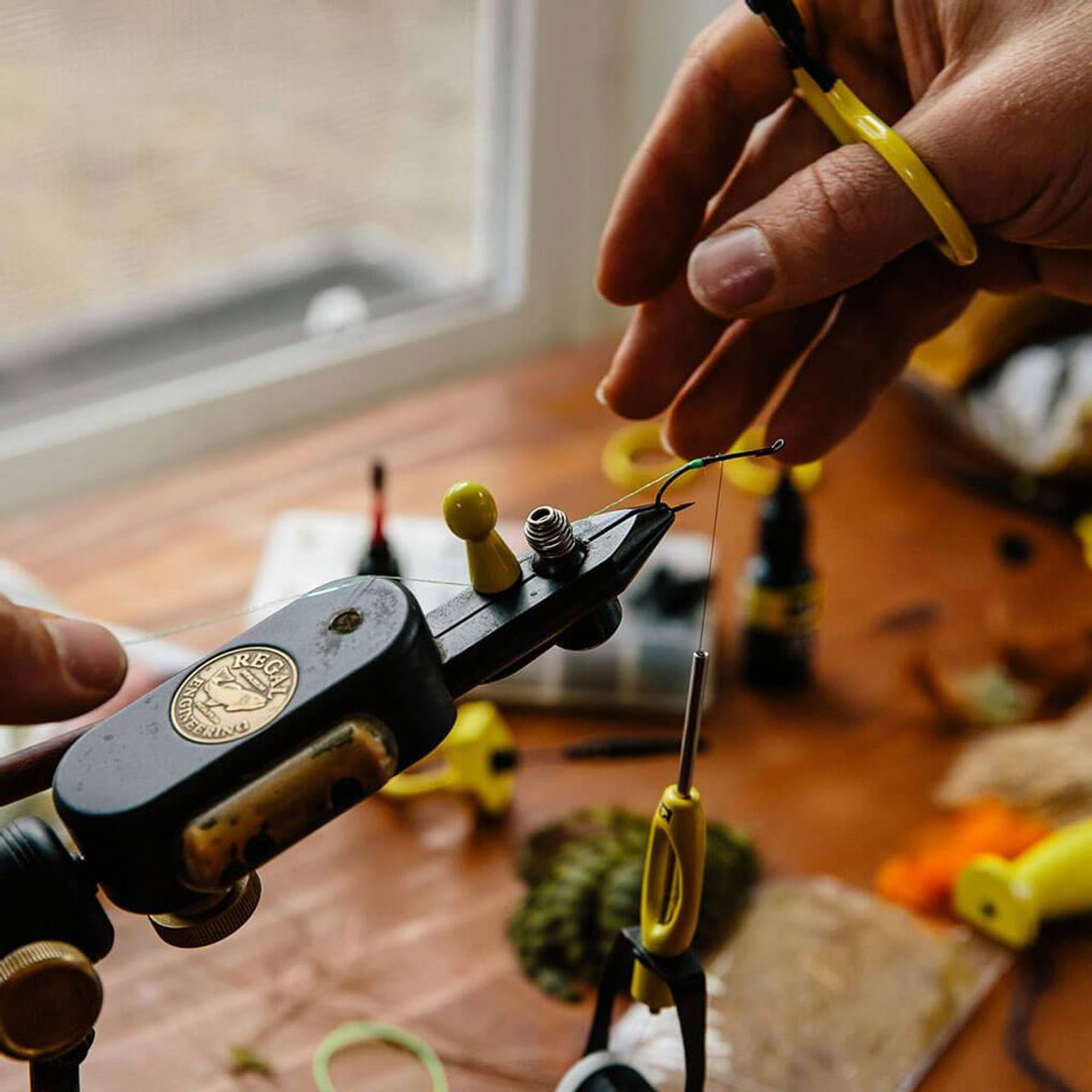 Loon_Vise_Pawn_black_2 Anwendungsbeispiel (andere Farbe)