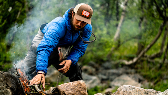 Go Outdoors! Campingausrüstung und Outdoorartikel Go Outdoors! Camping and Outdoor Equipment