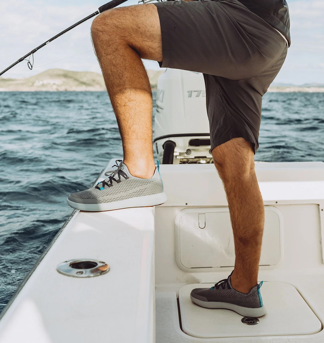 P-27657_Grundens_CrossCurrent_Schuhe_Blue_Abyss_