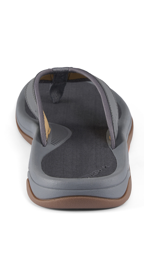 P-27645_Grundens_Deck-Boss_Sandale_smoke_4