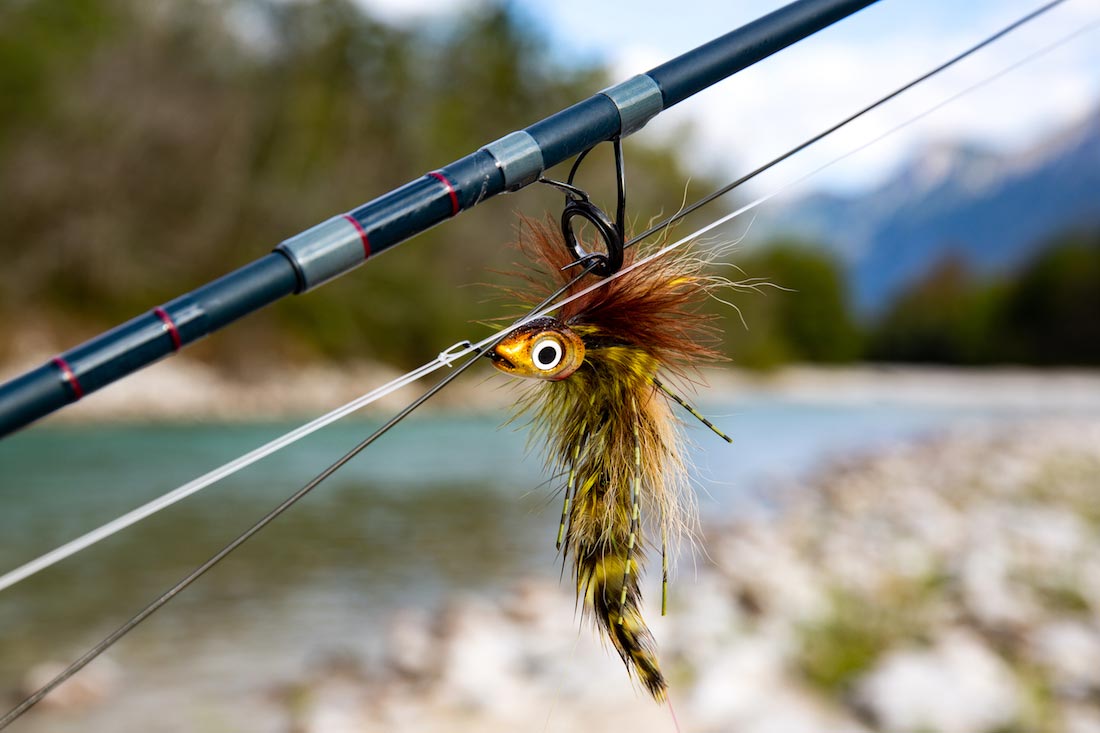 Fly Tying Video 'Realistic Fishhead Predator Fly' with Martin